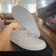 Jordan Air Jordan 1 Low Retro White Triple White Sneaker 553558-136 2022