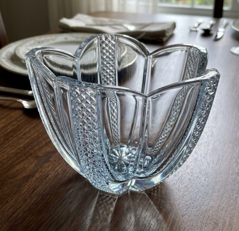 MIKASA NOB HILL CRYSTAL BOWL 7” Mint 