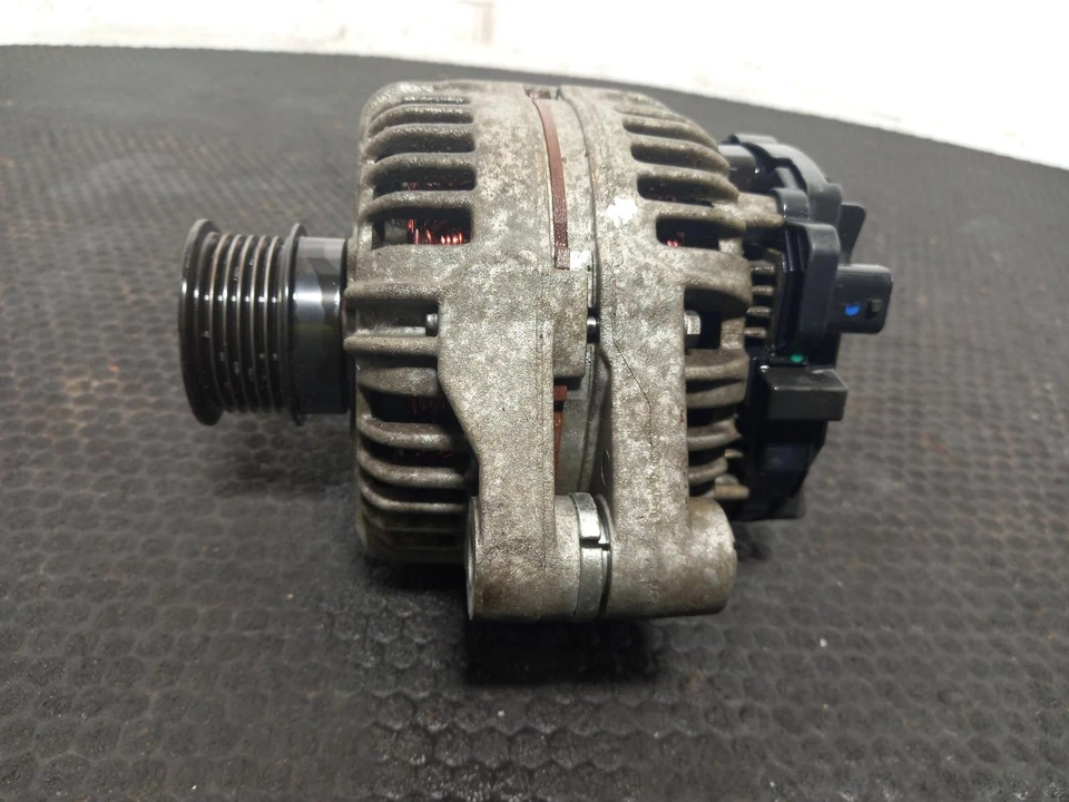 SAAB 93 Alternator 2004-2014 1.9L Z19DTH 13229992 - Image 4 of 4