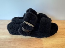 UGG Fuzz Yeah 1104662 Slipper Slides Sandals Black Fur Buckle Women's Size 9 EUC