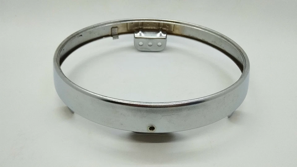 Faro llanta Suzuki GT185 GT250 GT380 GT500 T500 NOS 35111-33032 Foto 2 de 4