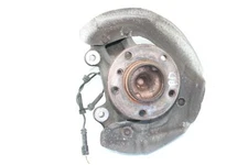 BMW 420i F32 Front Right Wheel Hub 2.0 Petrol 135kw 2015
