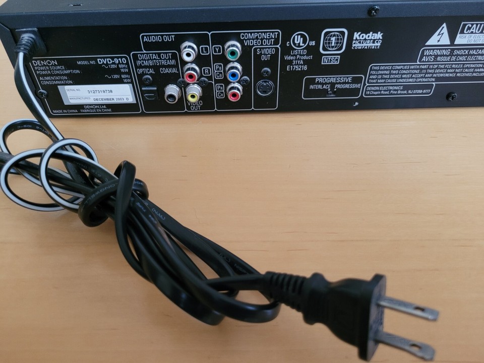 DENON DVD VIDEO PLAYER DVD910 WITH REMOTE AND HIGH END BRAIDED CABLES