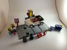 garaż szybkiej obsługi playmobil 3615 (niewielka ilość brakujących sztuk