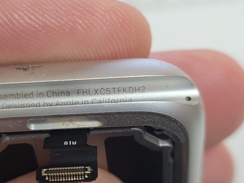 Apple Watch Series 4 *For Parts, not tested* - Photo 6 sur 10