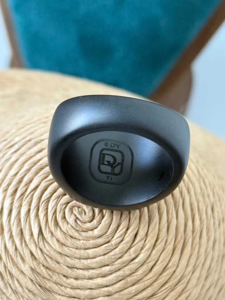 Anel masculino David Yurman preto titânio pietersite sinete tamanho 10 - Imagem 3 de 4