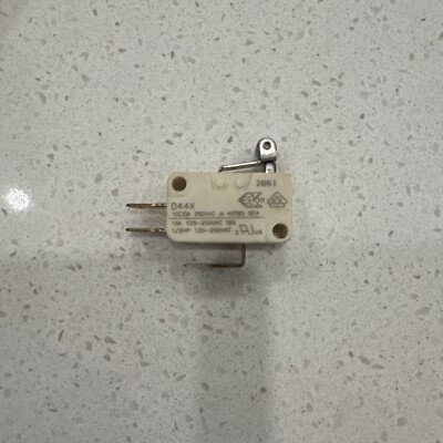 SEAGA HY900 / N2G4000 COMBO VENDING MACHINE SODA VEND MOTOR HOMING SWITCH