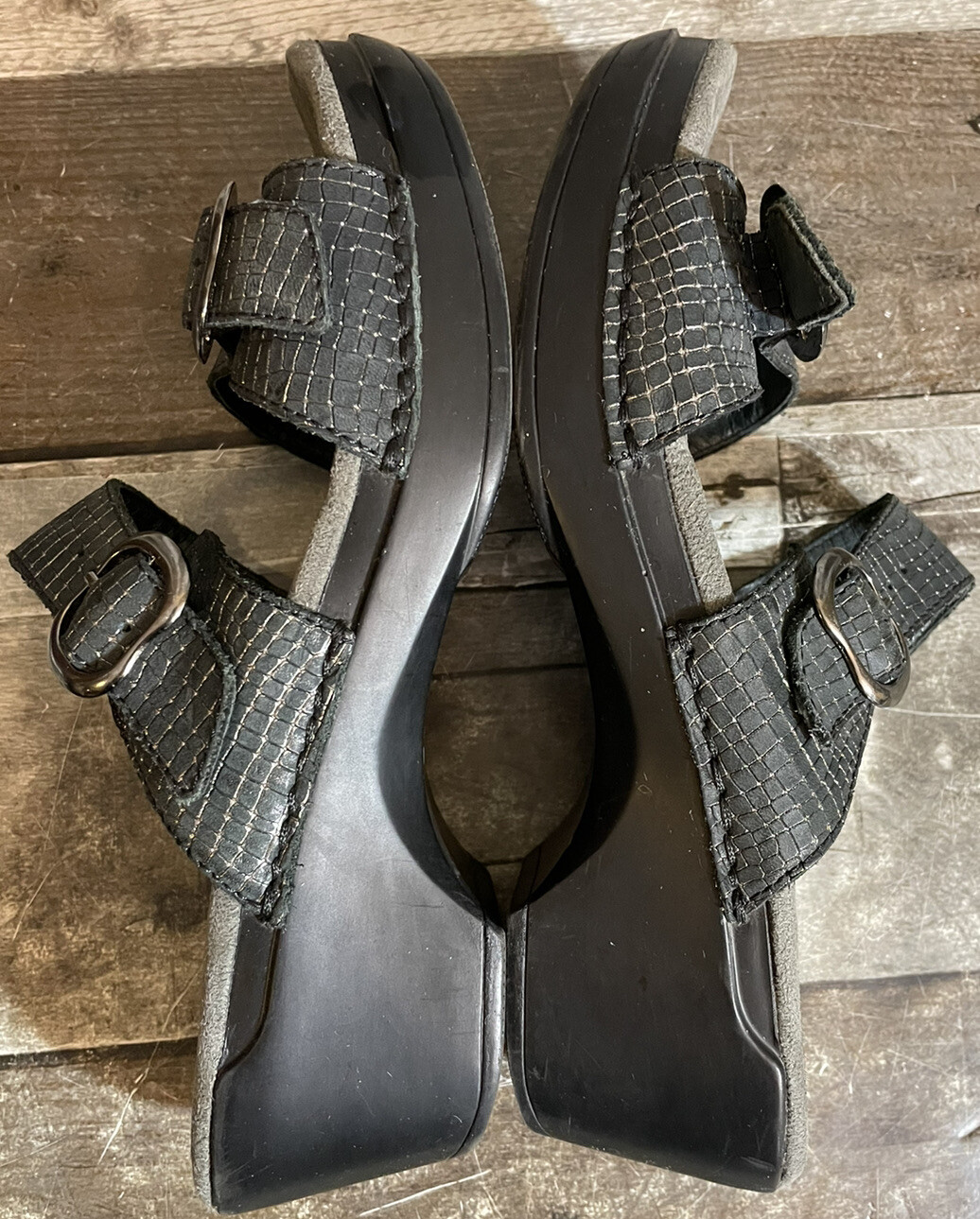 Dansko Leather Gray Silver Patterned Two Strap We… - image 5