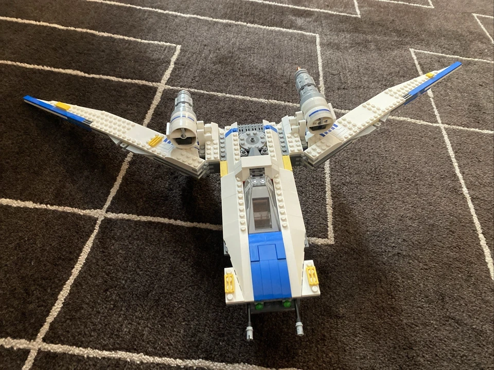 LEGO Star Wars 75155 Rebel U-Wing Fighter, photo 2 sur 3