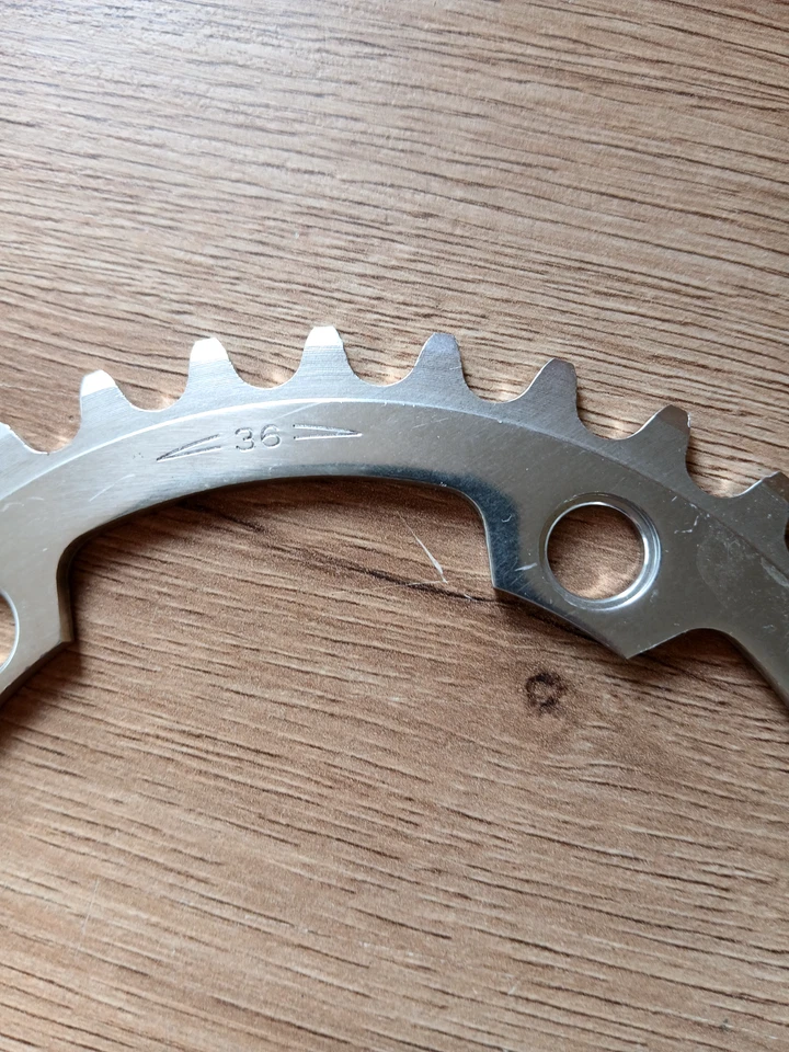 Catena Campagnolo CT 36T – 110 BCD (distanziale bullone 64,7 mm) - Immagine 3 di 4