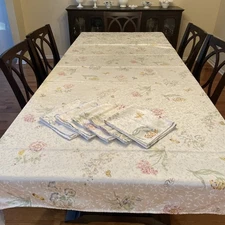 Lenox Butterfly Meadow Tablecloth w/ 5 Matching Napkins 56X96" Pastel Floral