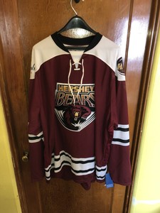 camiseta reebok classic marron