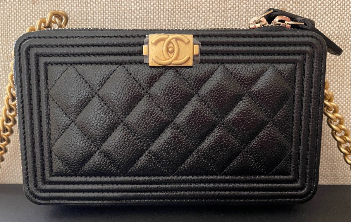 ◆希少◆VINTAGE◆【CHANEL】Chanel Boy*Wallet On Chain*バッグ Chanel Black Patent Boy Wallet On Chain ○ Labellov ○ Buy