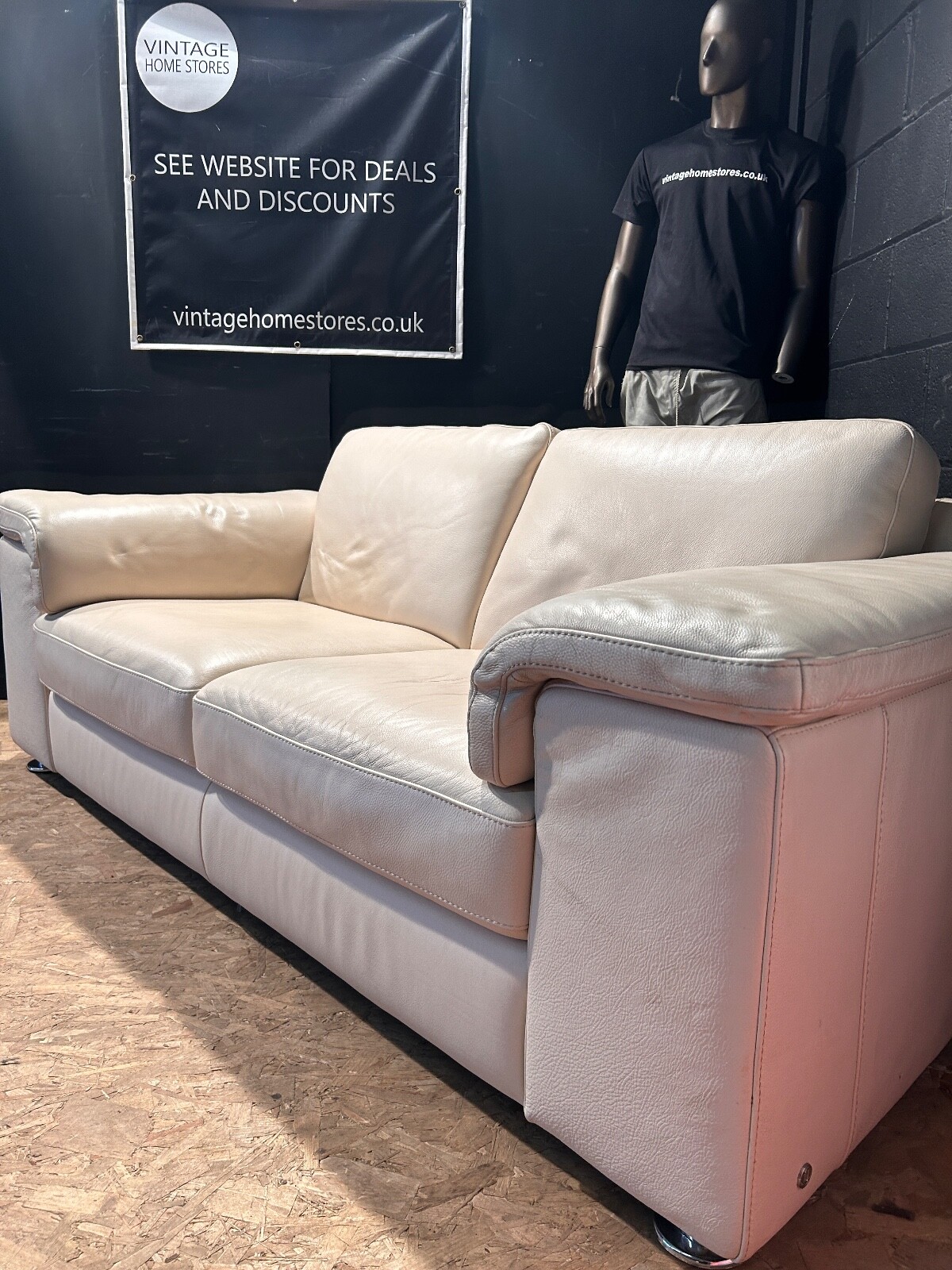 CAN DELIVER BARKER AND STONEHOUSE NATUZZI WHITE LEATHER SOFA eBay