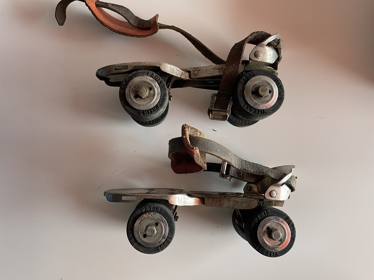 Superbe patins à roulettes vintage neufs marque VITESSE Paris et avec la boîte d'origine - Collection