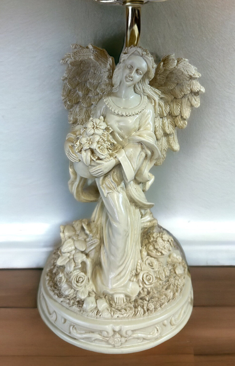 アンティーク　ポーセリアン　ポーセリン　ポーセラーツ　ランプ　ライト　エンジェル Vintage Angel Lamp 6 Panel Decorated Lithophane Shade With Finial