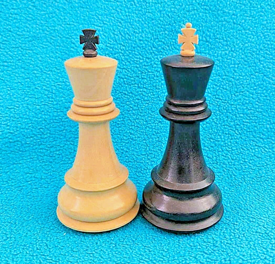 THE CHESS STORE 3.25" ZAGREB Wood/Wooden Chess Set~Extra Queens~Ebony & Boxwood - Image 3 of 4