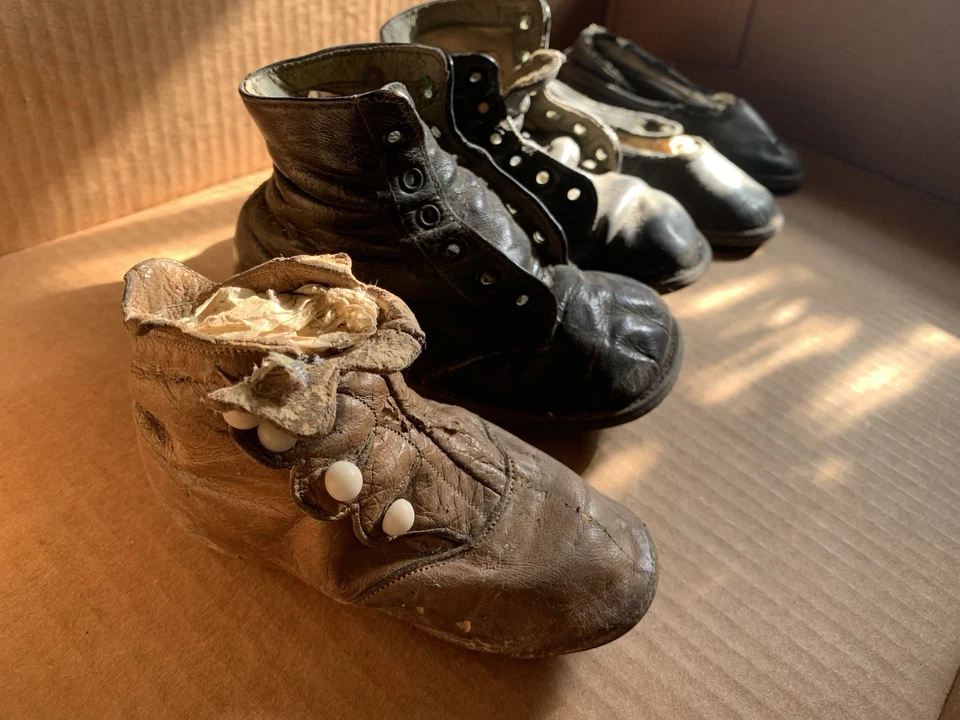 Лот антикварной детской обуви 5 шт. - Изображение 3 из 4