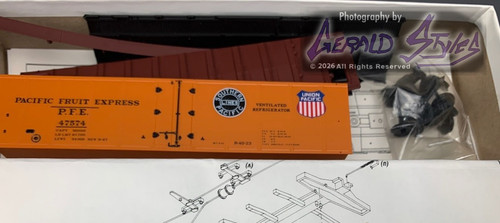 Kit Intermontaña HO Lado de Acero PFE R-40-23 Reefer Doble Herald #47574 HO7620 | Zustand: Used