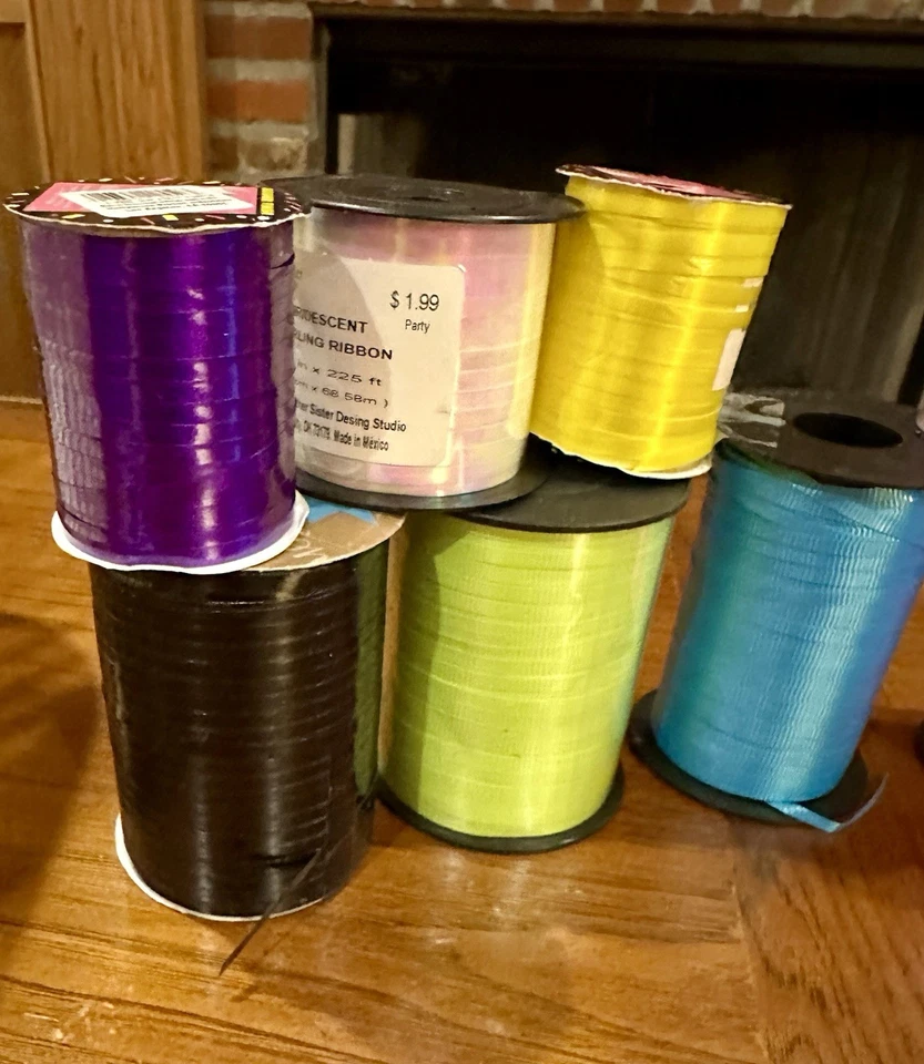 Lote de 16+ rollos de cinta rizadora nuevos y parcialmente usados en una variedad de colores Foto 2 de 4