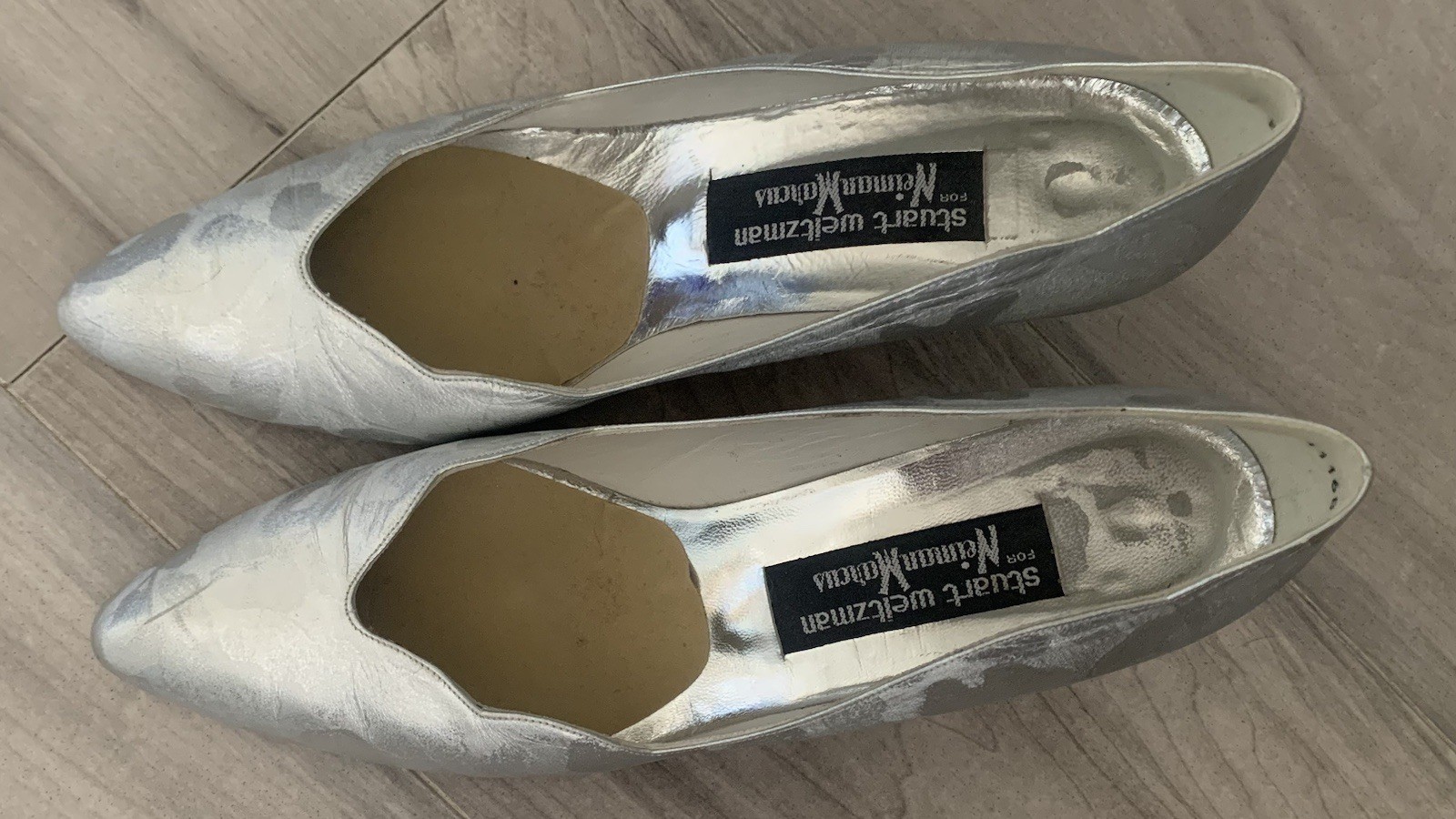 Stuart WEITZMAN Silver Patterned Heels Pumps Sz 7 - image 2