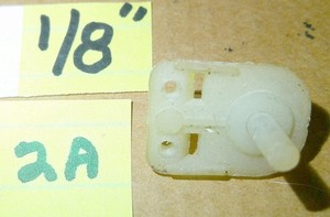White Pick-up Guide 1/32nd Small 1/8" shaft Slot Car Vintage Original Used #2A