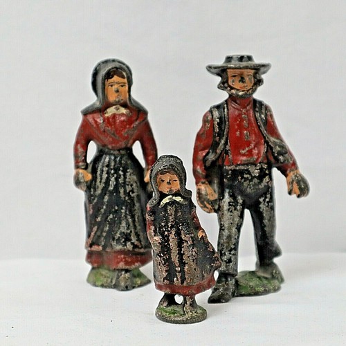 1940's Vintage Cast Iron Amish People 