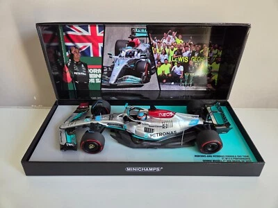 Minichamps 1/18 Mercedes W13E G. Russell - Winner Gp Brazil 2022 - 113222163 - Photo 1/4