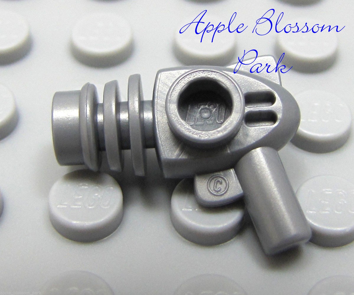 NEW Lego Alien Conquest Med Pearl Gray SPACE RAY GUN Laser Pistol