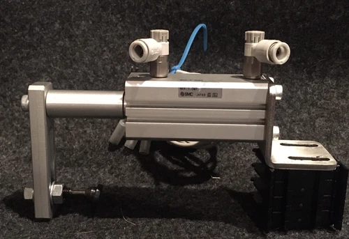 Used In Excellent Working Condition SMC MKB16-30RZ Pneumatic Rod Cylinder