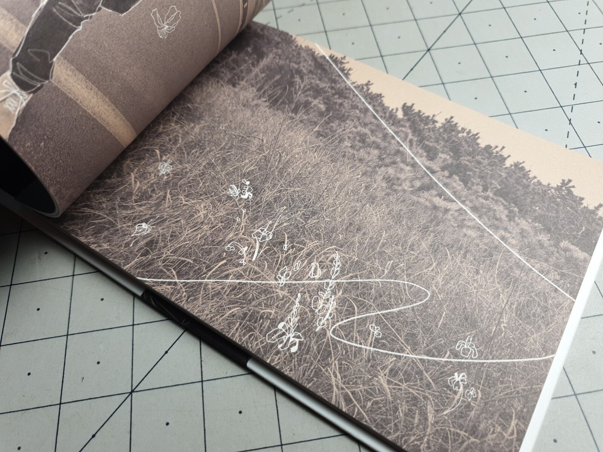 Yesung 2nd Mini Album Spring Falling 2017 KPOP CD Photocard Book
