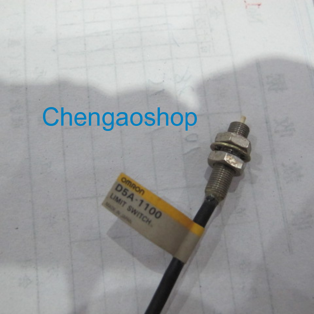 【電子部品】高精度スイッチ　形D5A-1100 OMRON 1個 電子部品】高精度スイッチ 形D5A-1100 OMRON 1個 D5A-1100 高