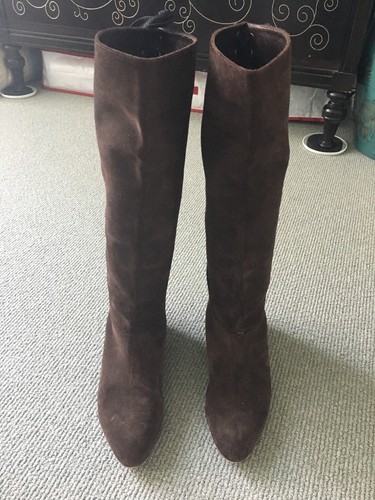 Chloe Brown Suede Boots