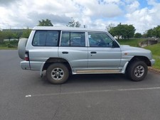 Commodo Mitsubishi PAJERO