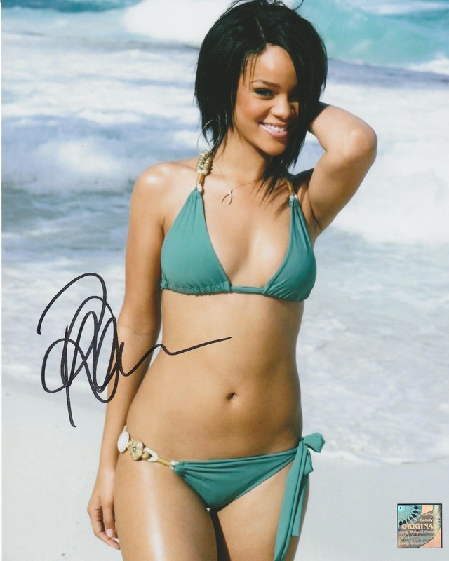 Rihanna/ Pop Star, Grammy Ocean's Eight Signed Autograph 8x10 Matte W/COA