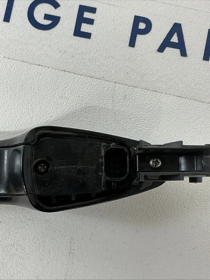 13-15 Lexus GS350 Front Right Exterior Door Handle - Image 4 of 4