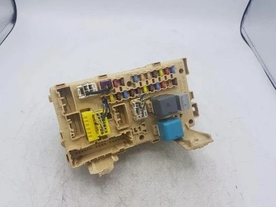 Toyota Corolla Verso ZER, ZZE12, R1 Sicherungskastenmodul 4441712818 25480878