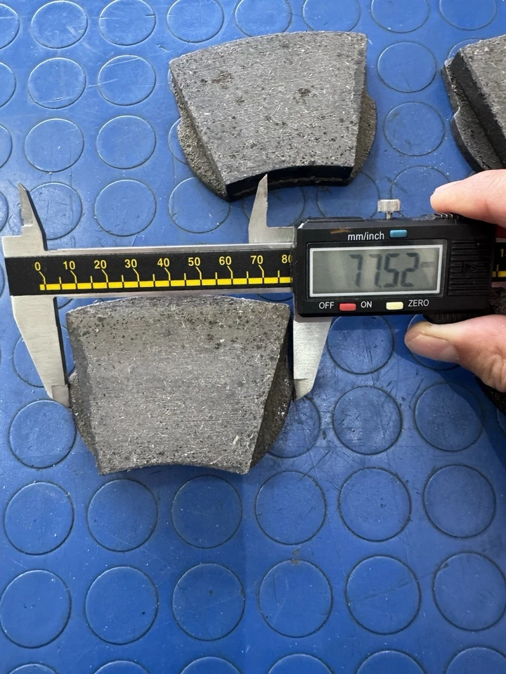 SERIE PASTIGLIA FRENO ANTEIORE FORD CONSUL 375 ZEPHYR 4 SUNBEAM ALPINE DAIMLER - Immagine 2 di 4