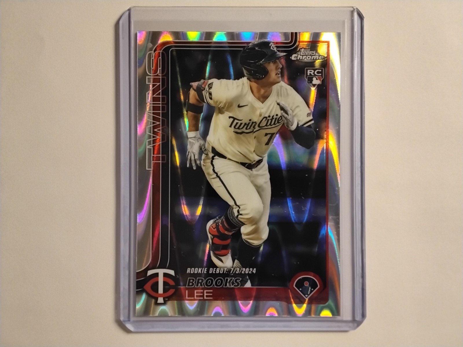 2025 Topps Chrome Update Brooks Lee (RC) MLB Debut #USC6 Raywave Minnesota Twins