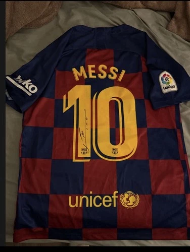 Lionel Messi Signed Original FC Barcelona Soccer Jersey #10 Autographed Blue Red
