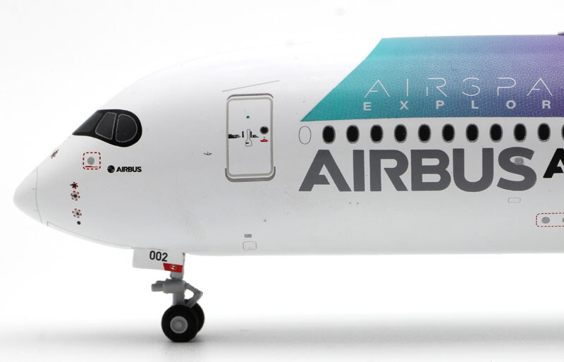 JC Wings FOR AIRBUS A350-900 F-WWCF carbon fibre 1:200 DIECAST