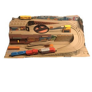 hot wheels railroad freight yard