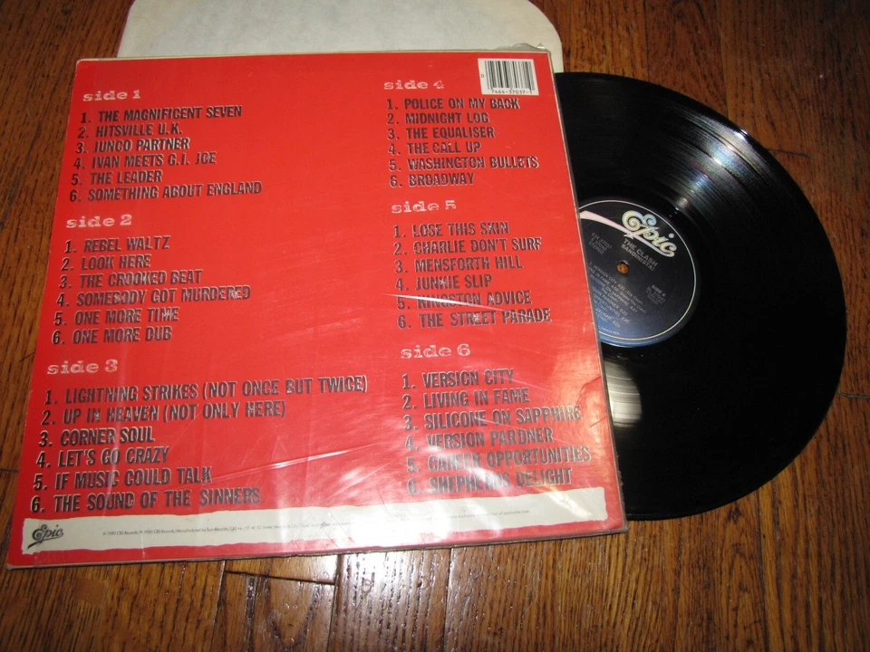 THE CLASH - SANDINISTA! - EPIC RECORDS TRIPLE LP W. LYRIC POSTER E3X 37037 - Image 2 of 3