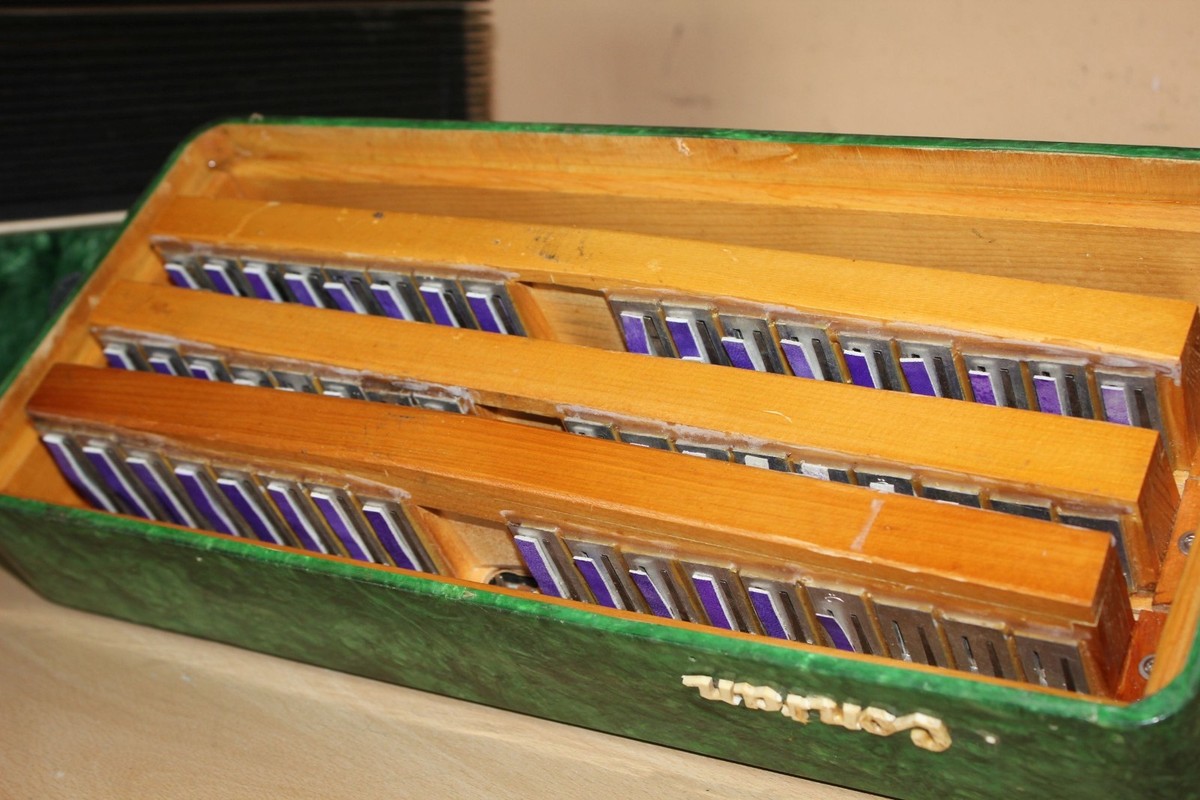 洋楽 KONKWISTA 88 Accordion Contan Vintage Russian 80 Bass LMM Akkordion Fisarmonica