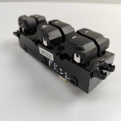 Kia Soul MK2 Vordere linke Türfensterschalter 93570-B2050 Elektrizität 30469154