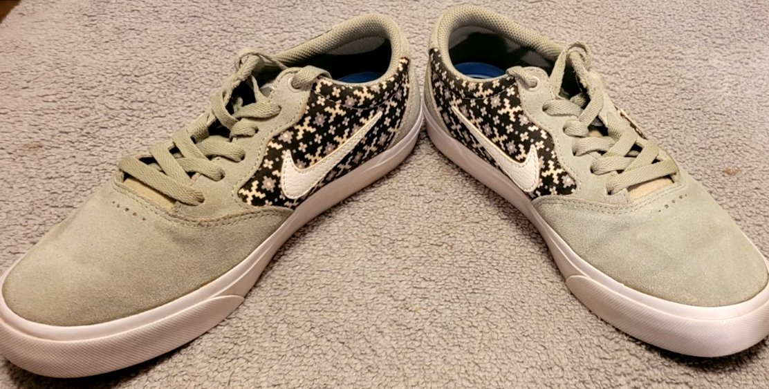 SAOLA Nike SB Solar Soft Skater (CK0980300) 7 5 M molto belle!!!