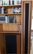 Mcintosh Xrt22 Speakers Walnut Cabinets. 2 Floor Speakers And 2 Tweeter Towers