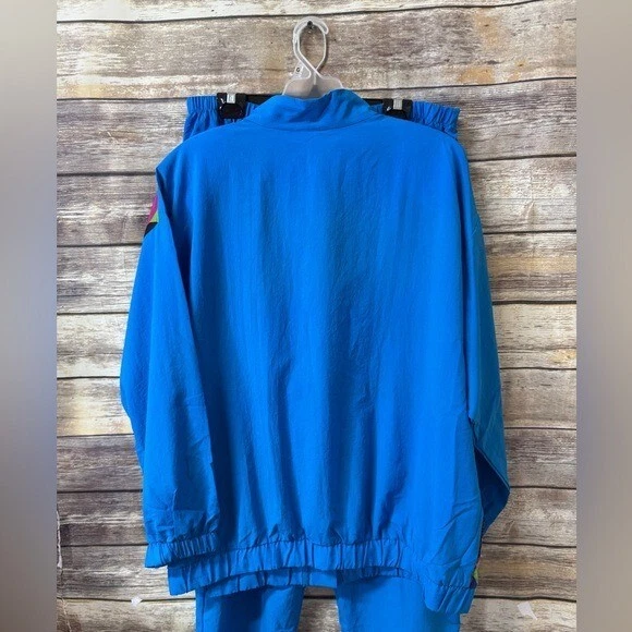 Conjunto de 2 piezas de vitrales deportivos inteligentes LeChute camisa pantalones cintura elástica años 90 Foto 4 de 4