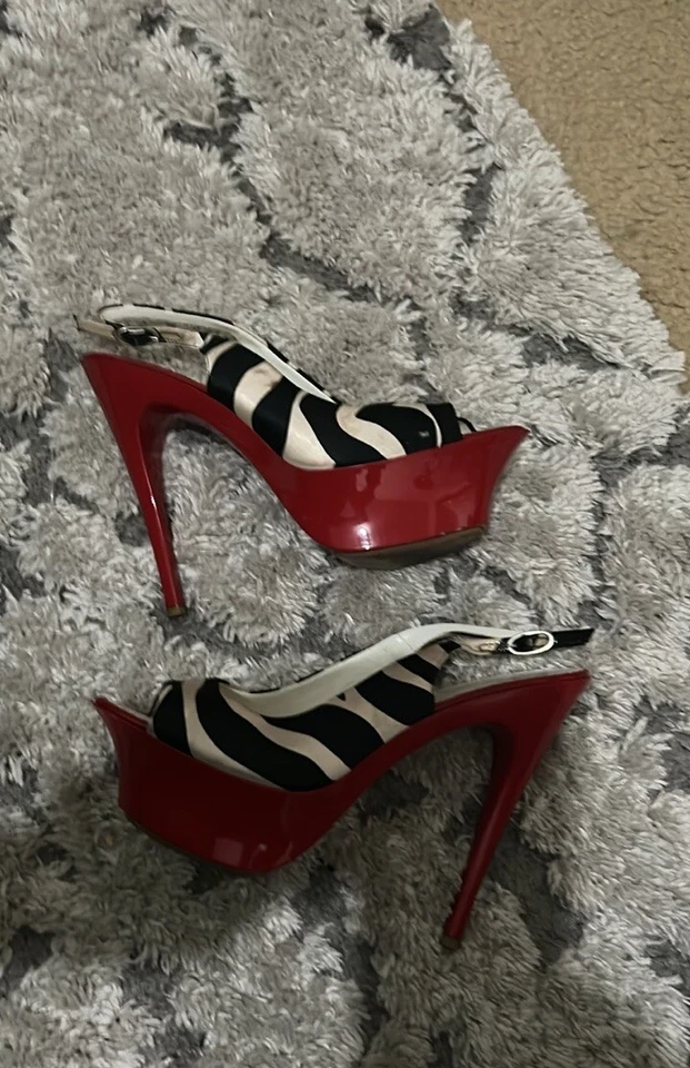 Zapatos de tacón Giuseppe Zanotti plataforma con estampado de cebra Stilletto rojos para mujer talla 9 Foto 4 de 4