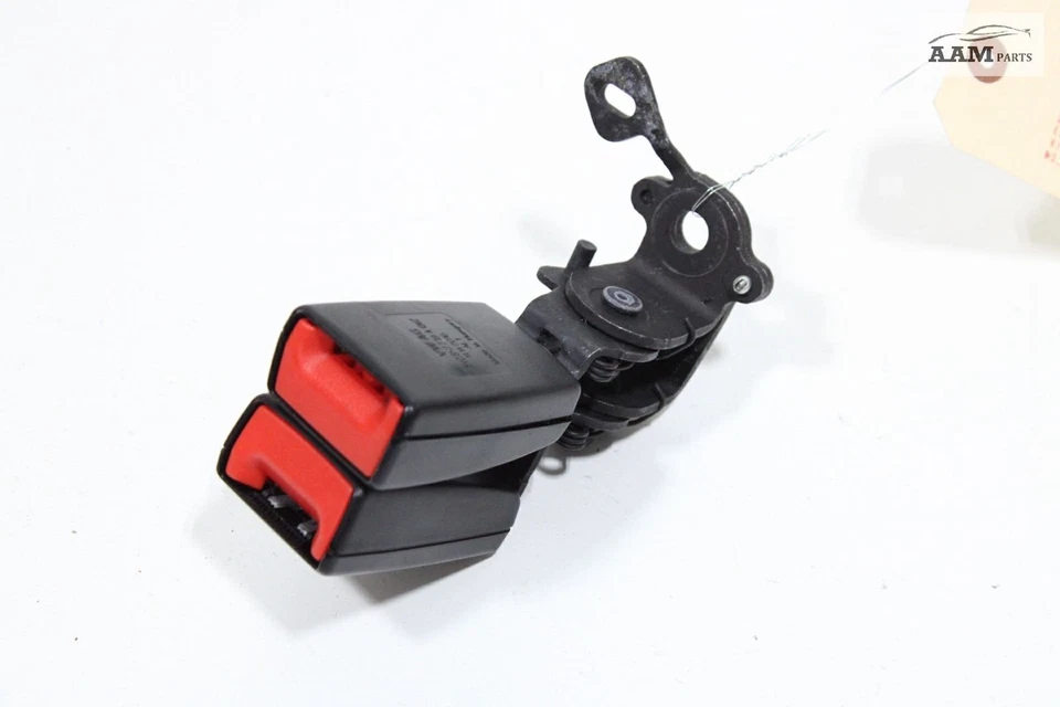 AUDI A3 QUATTRO 2017-2020 segunda fila trasero lado izquierdo cinturón de seguridad hebilla OEM Foto 2 de 4